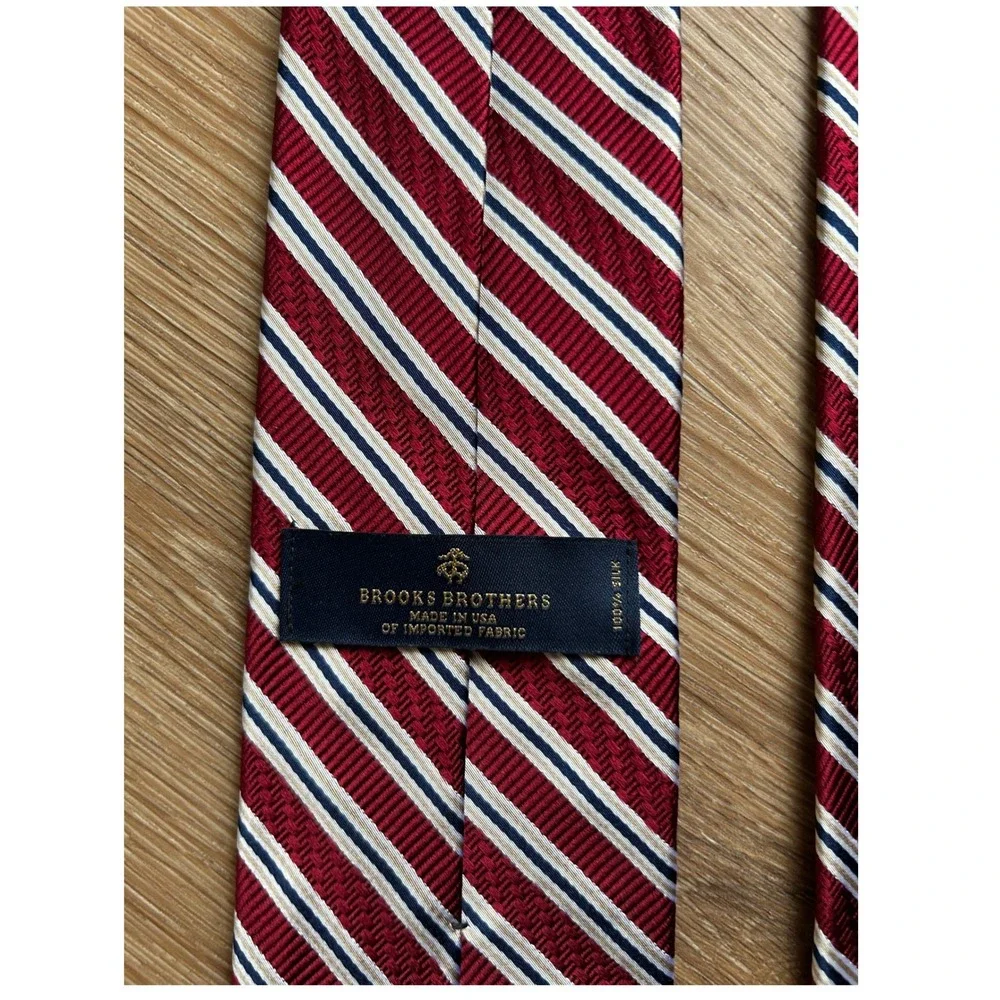 Brooks Brothers Mens Silk Necktie Burgundy Navy White Rep Stripe Made in USA